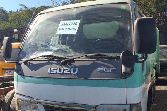 Sell 2019 Isuzu Elf Truck in Subic