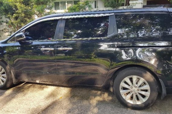 Sell 2nd Hand 2016 Kia Carnival Automatic Diesel in Angeles