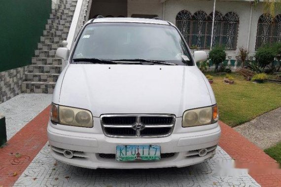 Sell White 2008 Hyundai Trajet Automatic Diesel at 127000 km