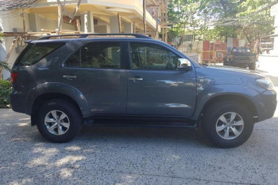 Selling Toyota Fortuner 2005 Automatic Diesel in Pasig