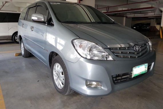 Grey Toyota Innova 2009 for sale in Pasig