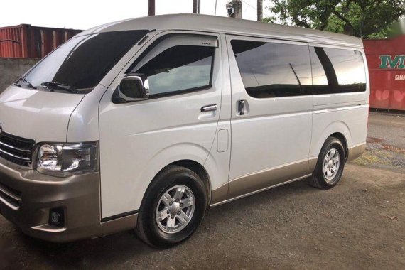 Selling Used Toyota Grandia 2012 in Butuan