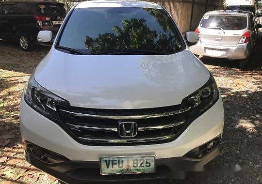 White Honda Cr-V 2013 at 30000 km for sale