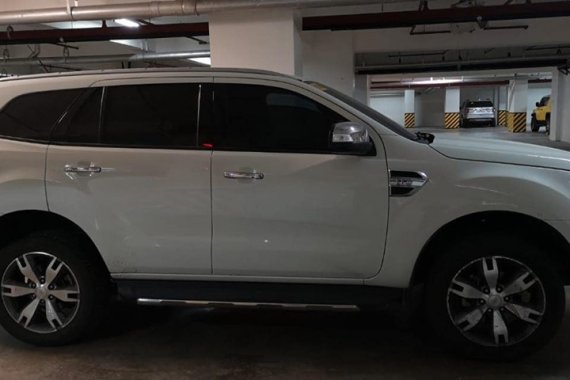 Selling 2nd Hand 2016 Ford Everest in Angeles 