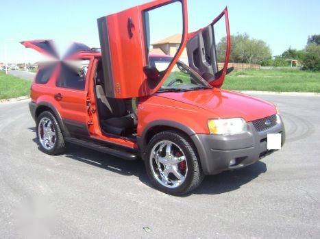 Selling 2nd Hand Ford Escape 2006 at 70000 km in Pasay