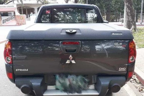 Selling 2nd Hand Mitsubishi Strada 2013 at 90000 km in Batangas City