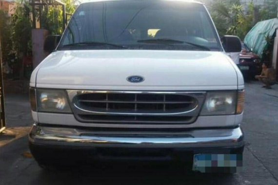 2nd Hand Ford E-150 2002 Automatic Gasoline for sale in Pateros