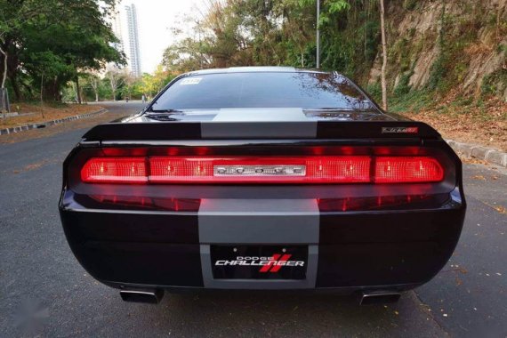 Black Dodge Challenger 2013 Automatic Gasoline for sale in Parañaque