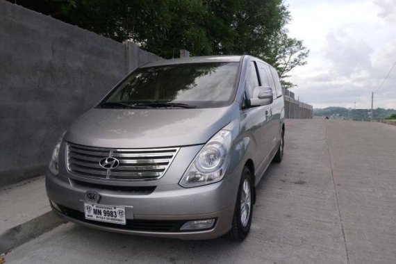 Selling 2nd Hand Hyundai Grand Starex 2016 Manual Diesel in Binangonan
