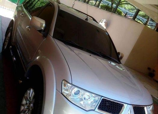 Selling 2nd Hand Mitsubishi Montero 2010 in Taguig