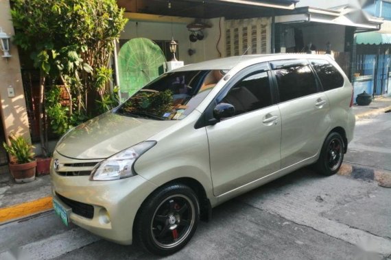 Selling Toyota Avanza 2014 Manual Gasoline in Parañaque