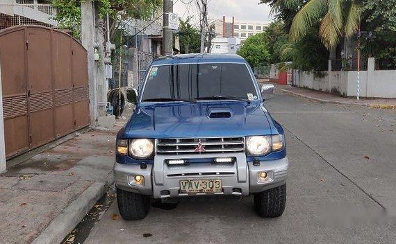 Selling Blue Mitsubishi Pajero 2000 Automatic Diesel in Marikina