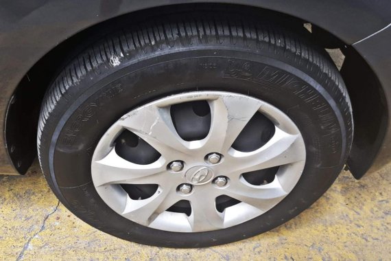 Selling Hatchback 2011 Hyundai I10 Gasoline Automatic