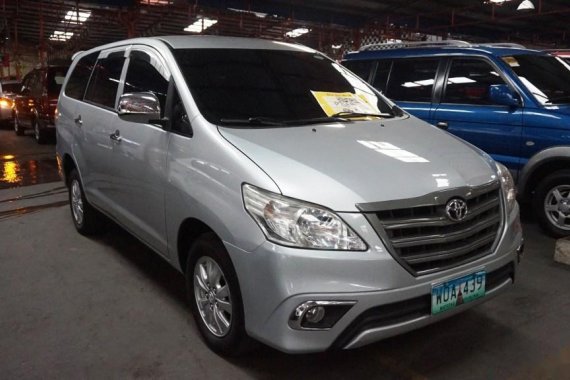 Selling Silver Toyota Innova 2014 Automatic Diesel in Manila