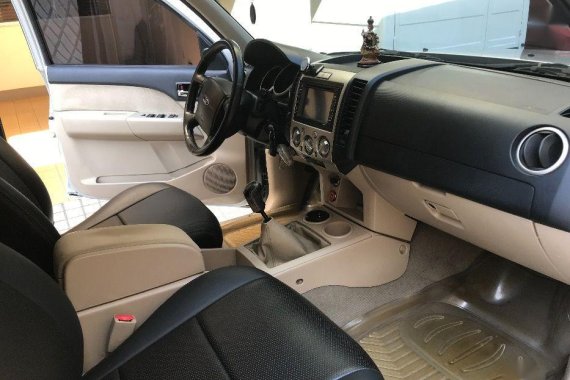 2nd Hand Ford Everest 2012 for sale in Quezon City