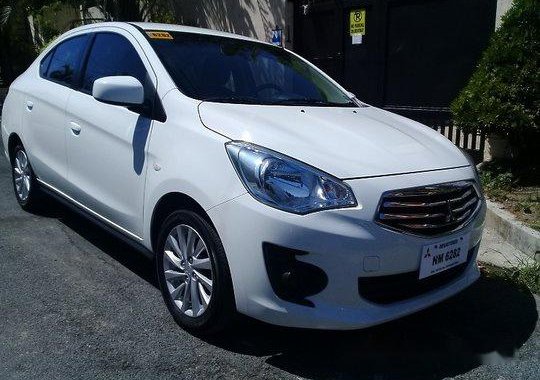 Selling White Mitsubishi Mirage G4 2016 Automatic Gasoline at 52000 km