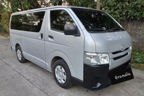 2nd Hand Toyota Hiace 2015 at 60000 km for sale