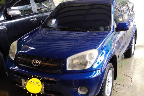 Selling 2nd Hand Toyota Rav4 2004 Automatic Gasoline at 80000 km in La Trinidad