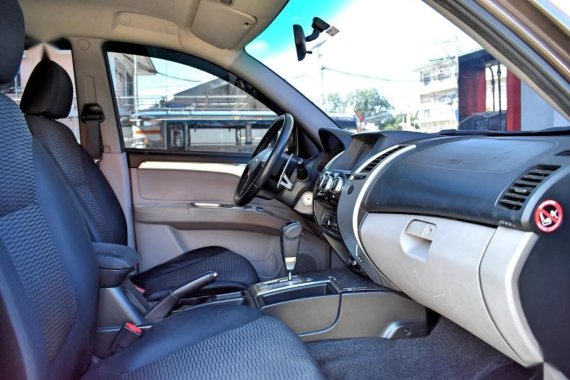 Selling Mitsubishi Montero Sport 2013 Automatic Diesel in Lemery