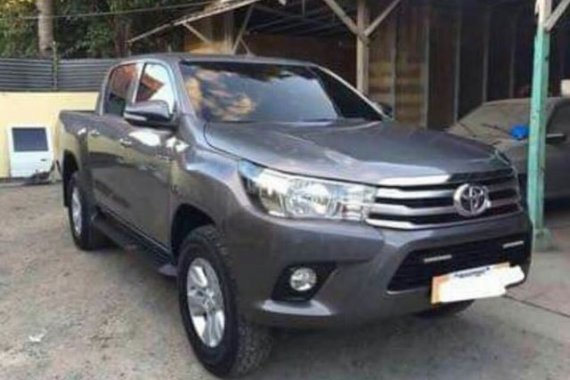 Selling Toyota Hilux 2017 Diesel Manual   