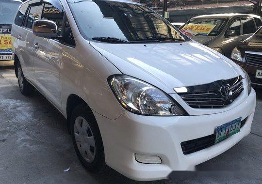 White Toyota Innova 2012 at 80000 km for sale