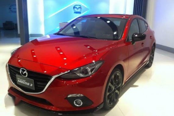 Used Mazda 3 2015 at 10000 km for sale