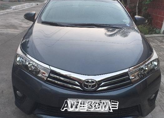 Selling Toyota Altis 2016 Manual Gasoline in Quezon City