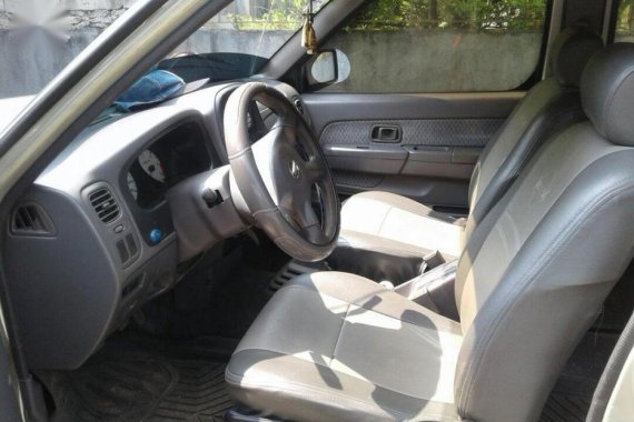 Selling Nissan Frontier 2003 Manual Diesel in Guiguinto