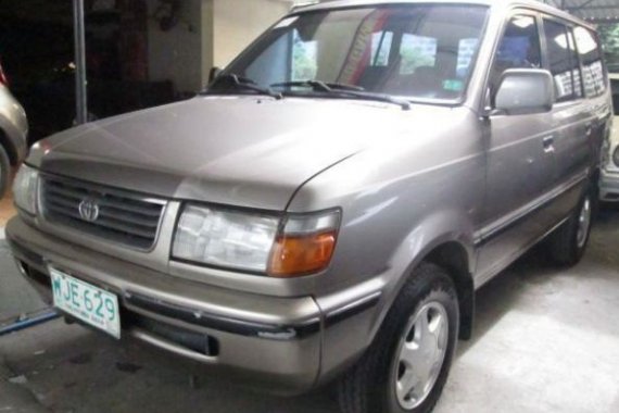 Selling Toyota Revo 2000 Manual Gasoline