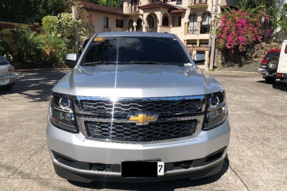 Sell 2nd Hand 2017 Chevrolet Suburban SUV at 10000 km in Muntinlupa