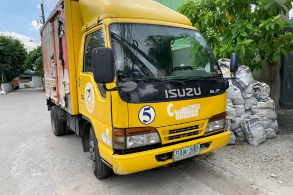 Selling 2nd Hand Isuzu Elf in Quezon City