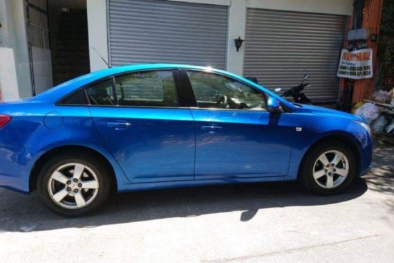 Selling Blue Chevrolet Cruze 2010 Sedan Automatic Gasoline in Santa Rosa