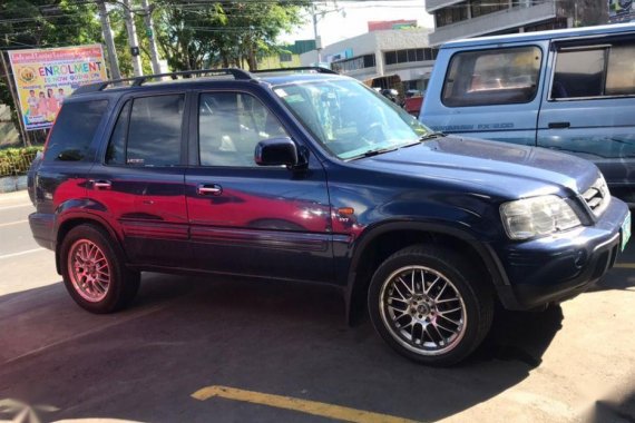 Selling 2nd Hand Honda Cr-V 2005 in Nabua