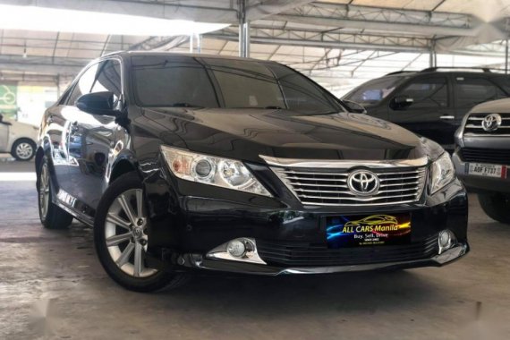 Selling 2nd Hand Toyota Camry 2014 Automatic Gasoline at 28000 km in Makati