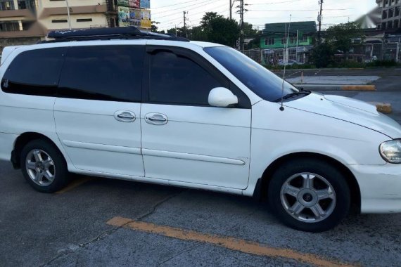 Selling Kia Carnival 2001 at 110000 km in Quezon City