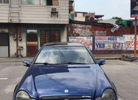 2nd Hand Mercedes-Benz C200 2002 Coupe at 33000 km for sale