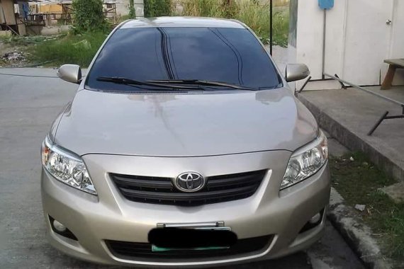 Selling Toyota Altis 2010 Manual Gasoline in Lipa