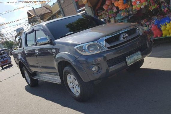 Sell 2nd Hand 2011 Toyota Hilux Manual Diesel at 78000 km in Rosales