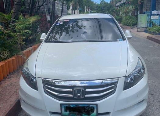 Selling Honda Accord 2012 Automatic Gasoline in Makati