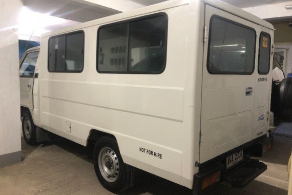 Selling Mitsubishi L300 2015 Manual Diesel in Apalit