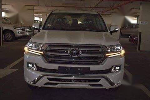 Brand New Toyota Land Cruiser 2018 Automatic Gasoline for sale in Quezon City