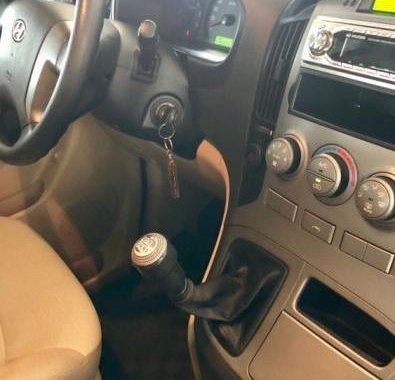 Selling 2nd Hand Hyundai Grand Starex 2010 in Quezon City