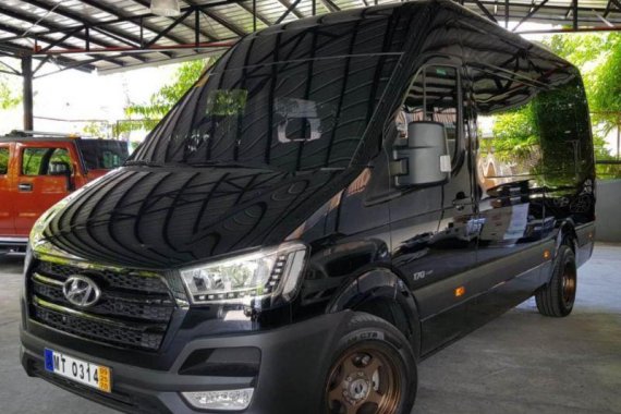 Sell 2nd Hand 2017 Hyundai H350 Manual Diesel at 6000 km in Quezon City