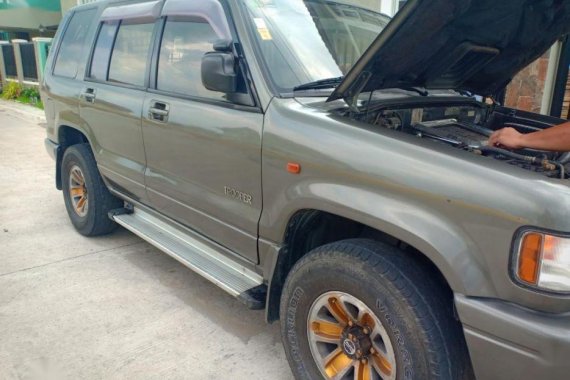 Selling Isuzu Bighorn 1990 Automatic Diesel in Bacoor