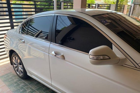 Pearl White Honda Accord 2012 for sale in Makati