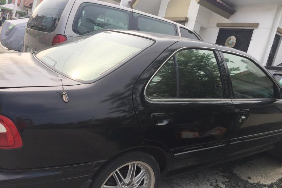 Selling Used Nissan Sentra Exalta 2001 in Taytay 