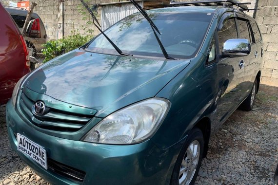 Sell Green 2010 Toyota Innova Manual Diesel in Isabela 