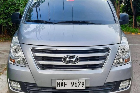 Sell Used 2017 Hyundai Starex at 19000 km in Quezon City 