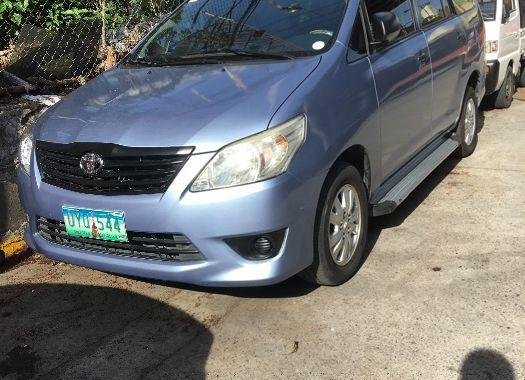 Sell 2nd Hand 2013 Toyota Innova at 102000 km in Manila