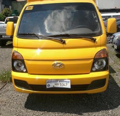 Selling 2nd Hand Hyundai H-100 2016 Manual Diesel at 5000 km in Cainta